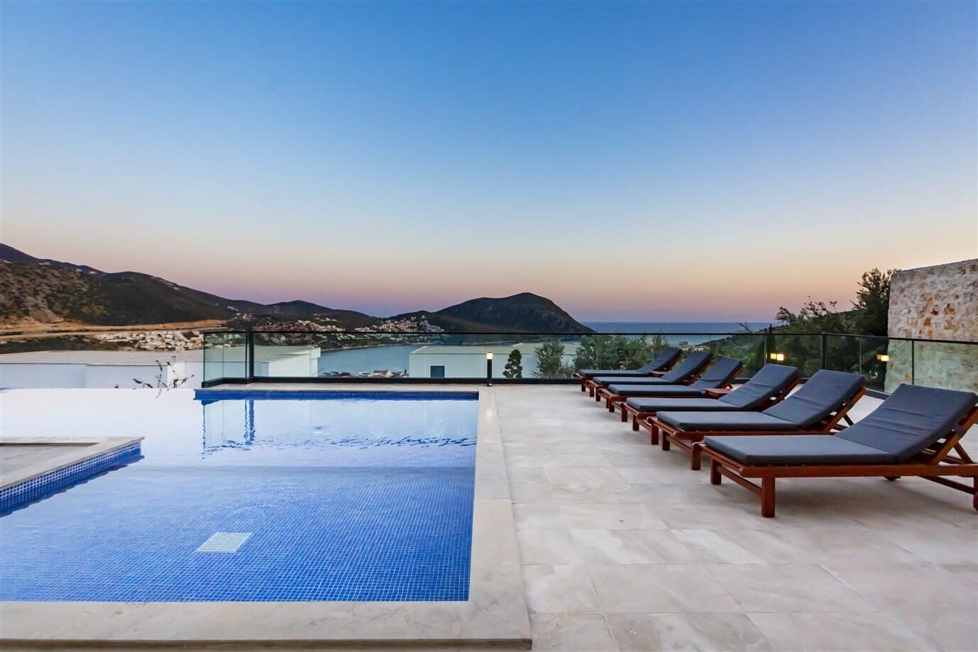 Villa Tigra — 14