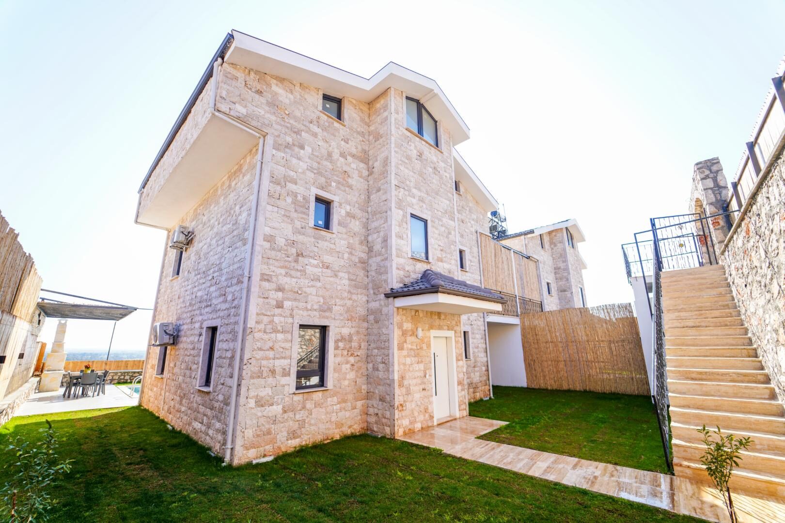 Villa Legendary 1 — 18