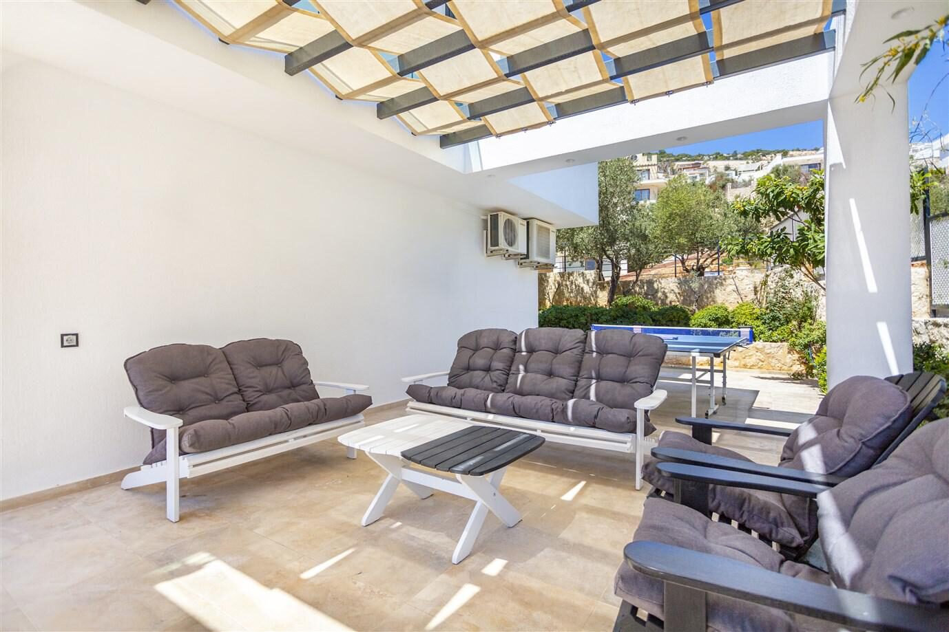 Villa Tigra — 24