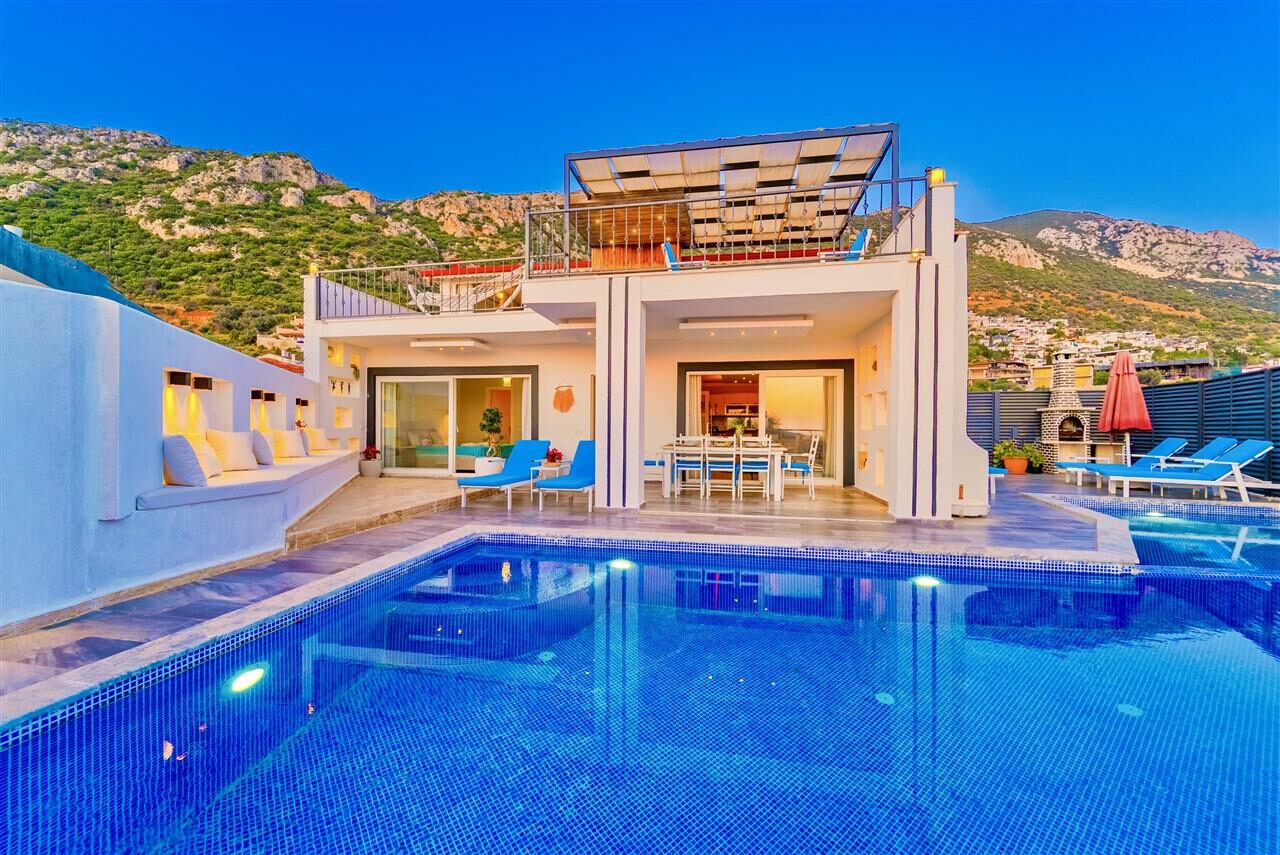 Villa Charm