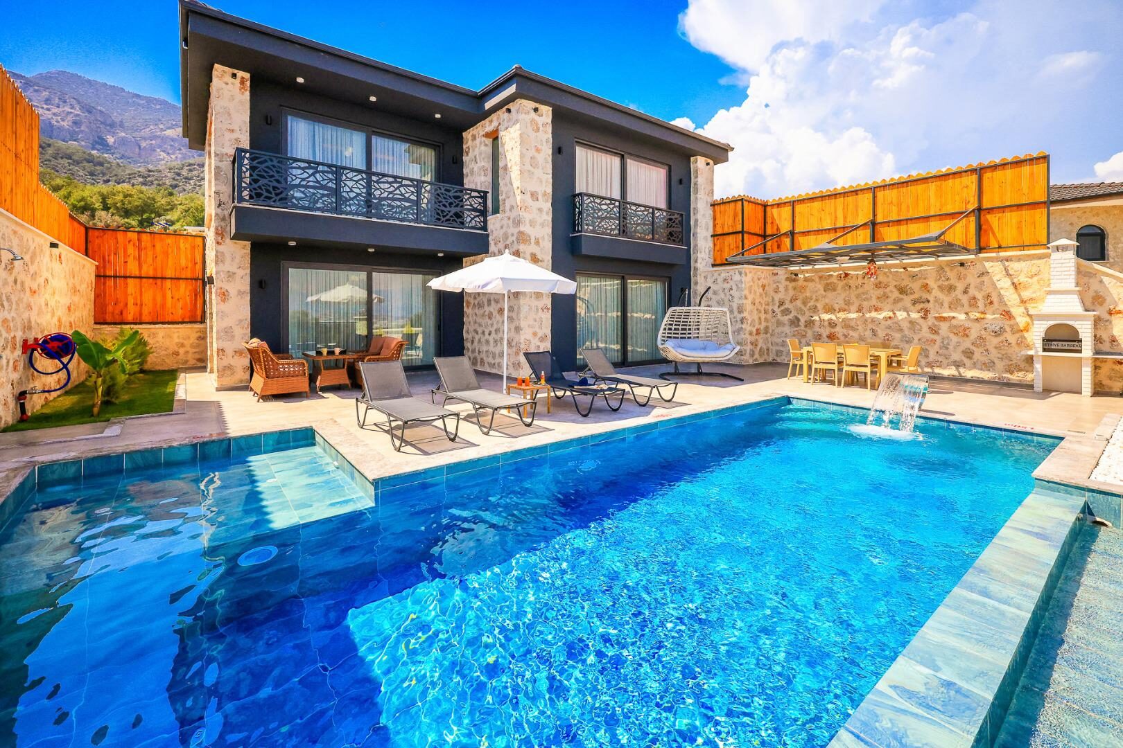 Villa Sandak 3 — 8