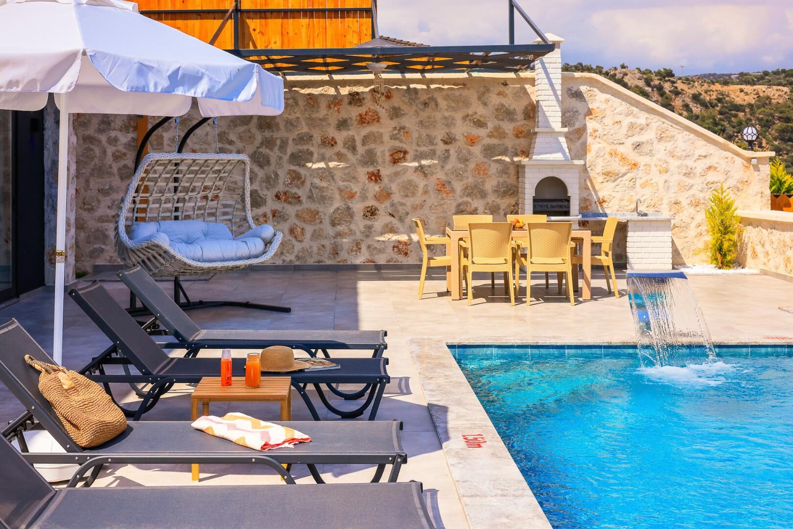 Villa Sandak 4 — 12