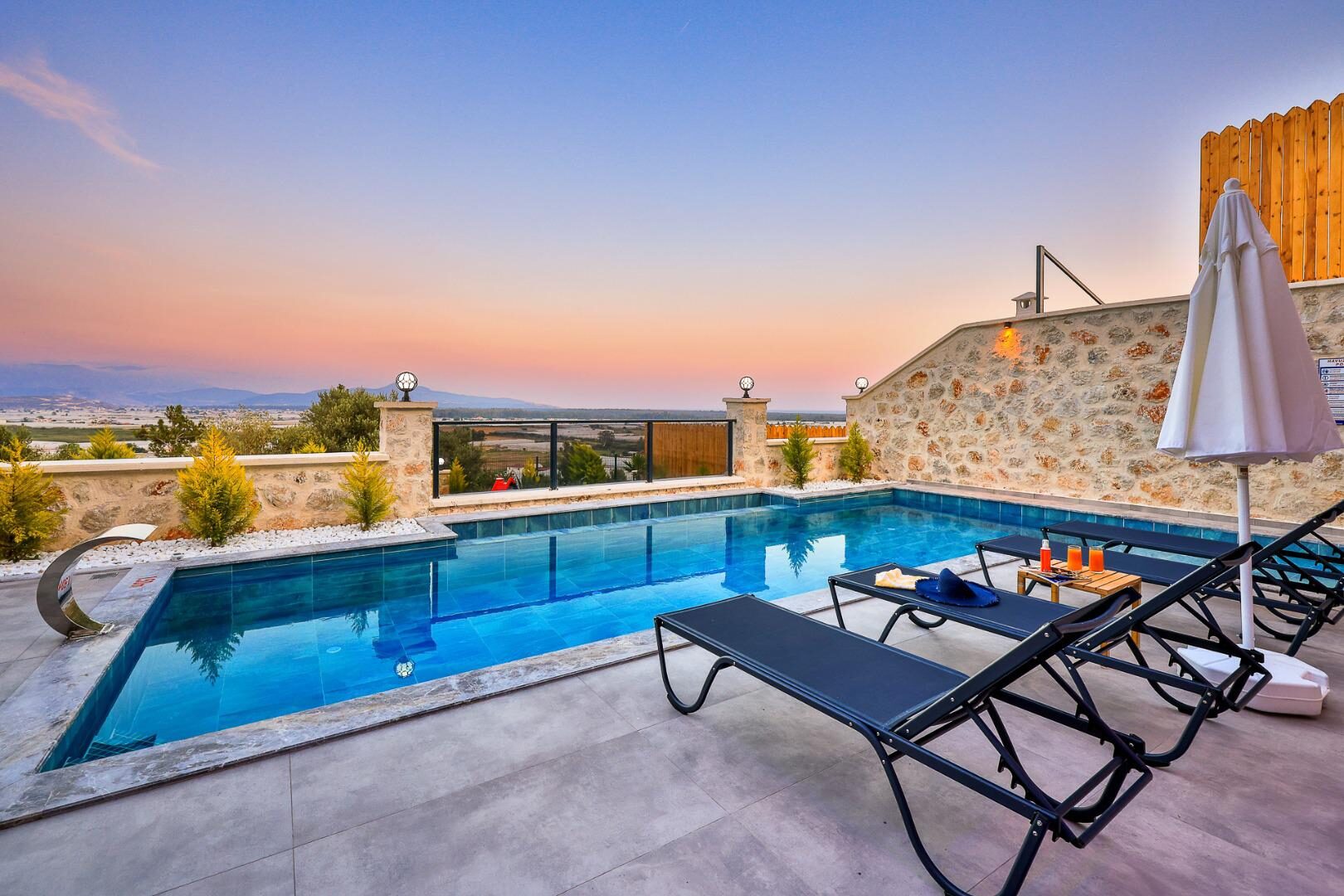 Villa Sandak 3 — 24