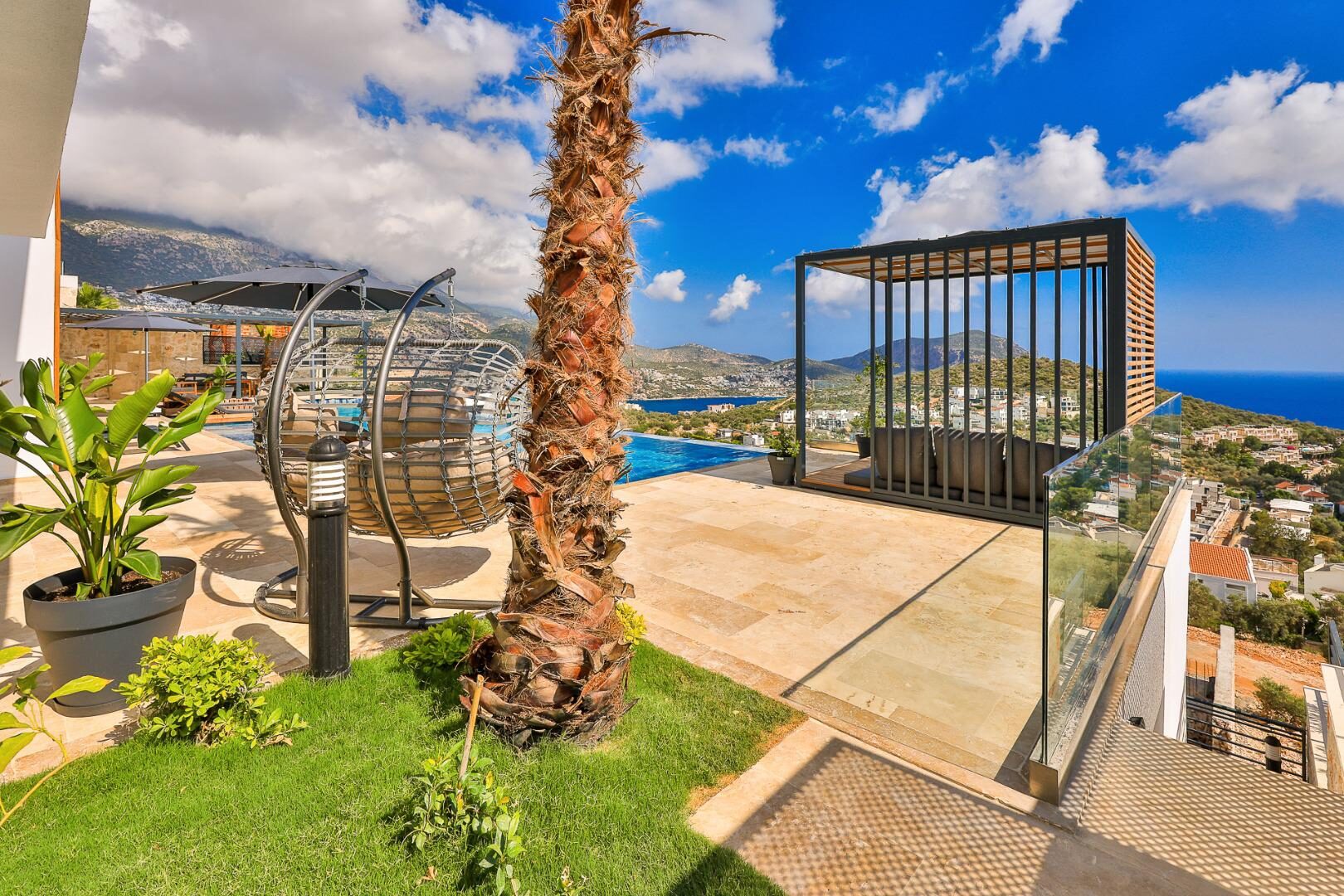 Villa Royal Life — 48