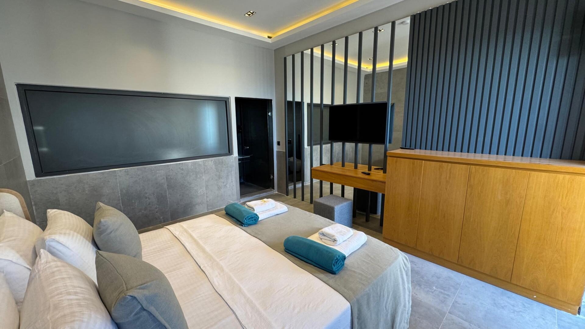 Villa Royal Life — 110