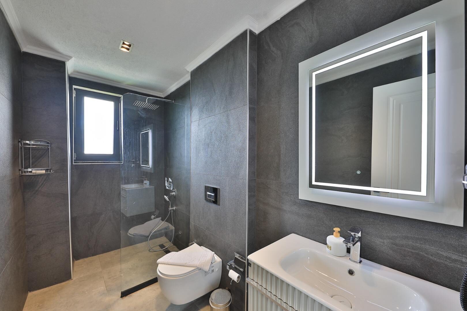 Villa Royal Life — 118