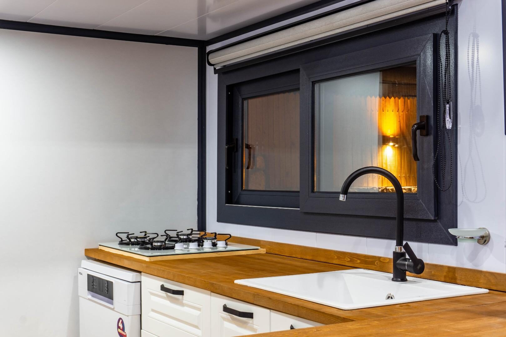 Villa Perla House — 16