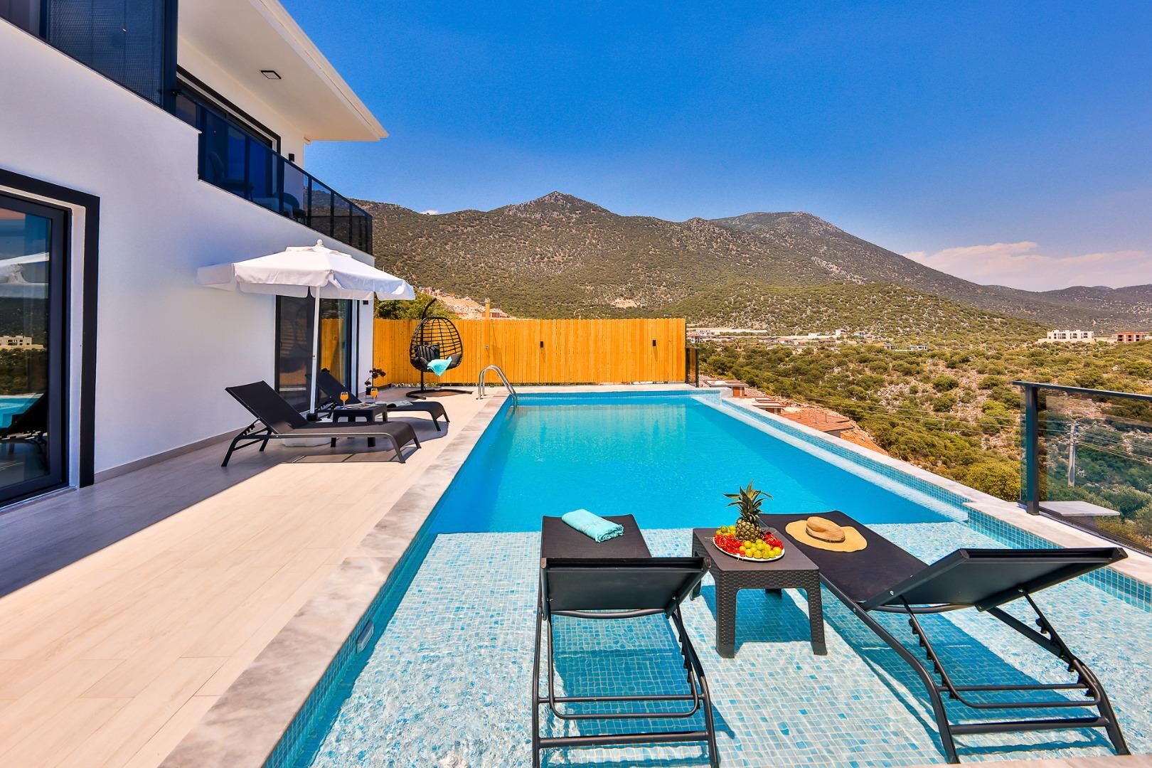 Villa Simurg — 16