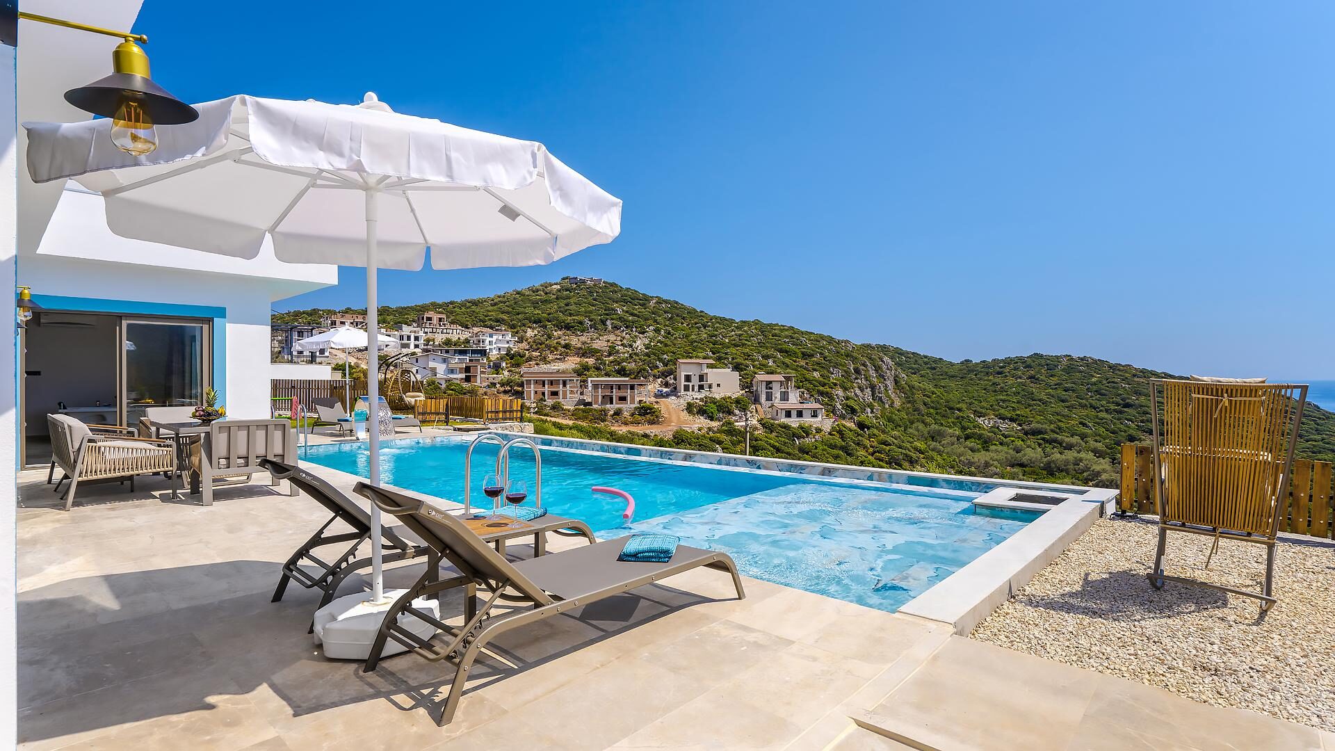 Villa Nevra — 22