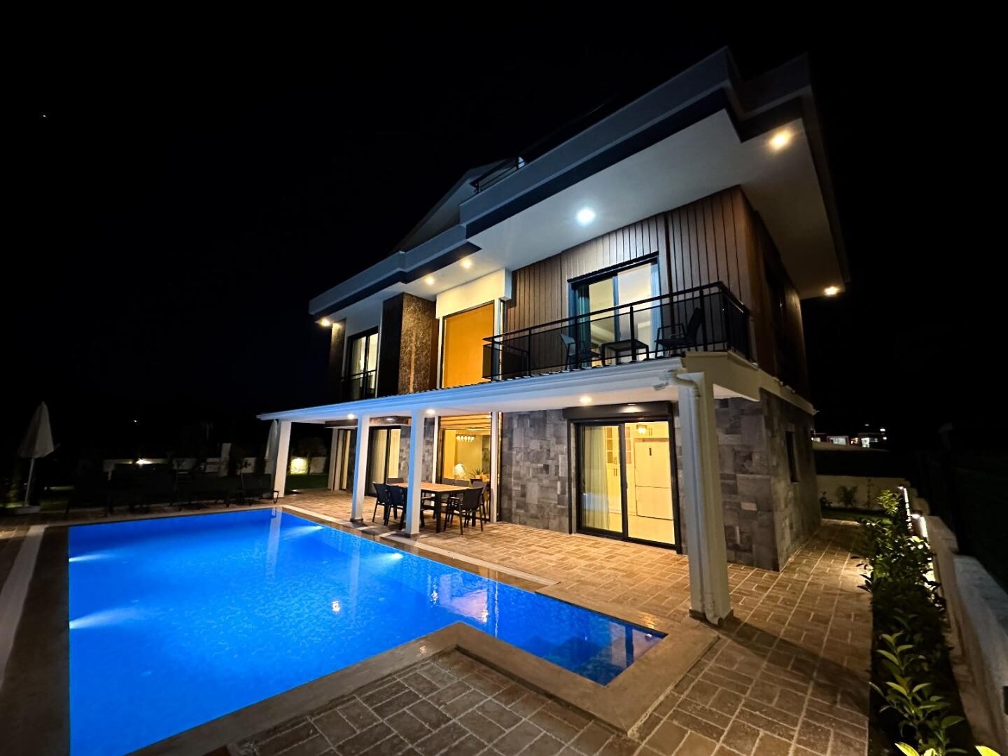 Villa Galaksi Dünya 3 — 12