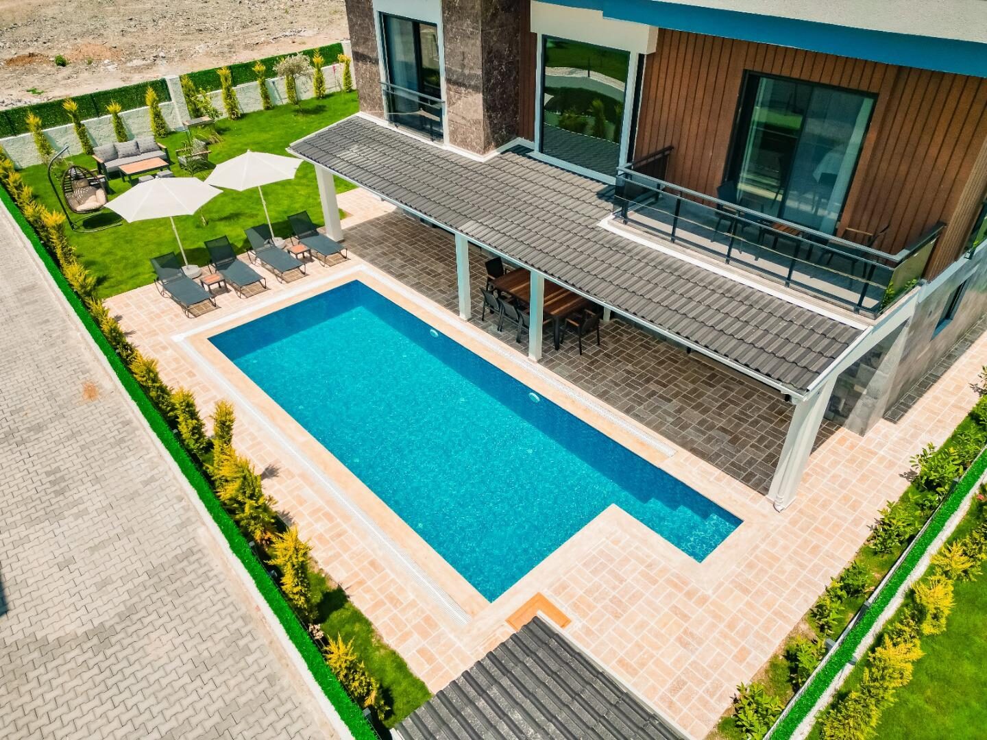 Villa Galaksi Mars 2 — 4