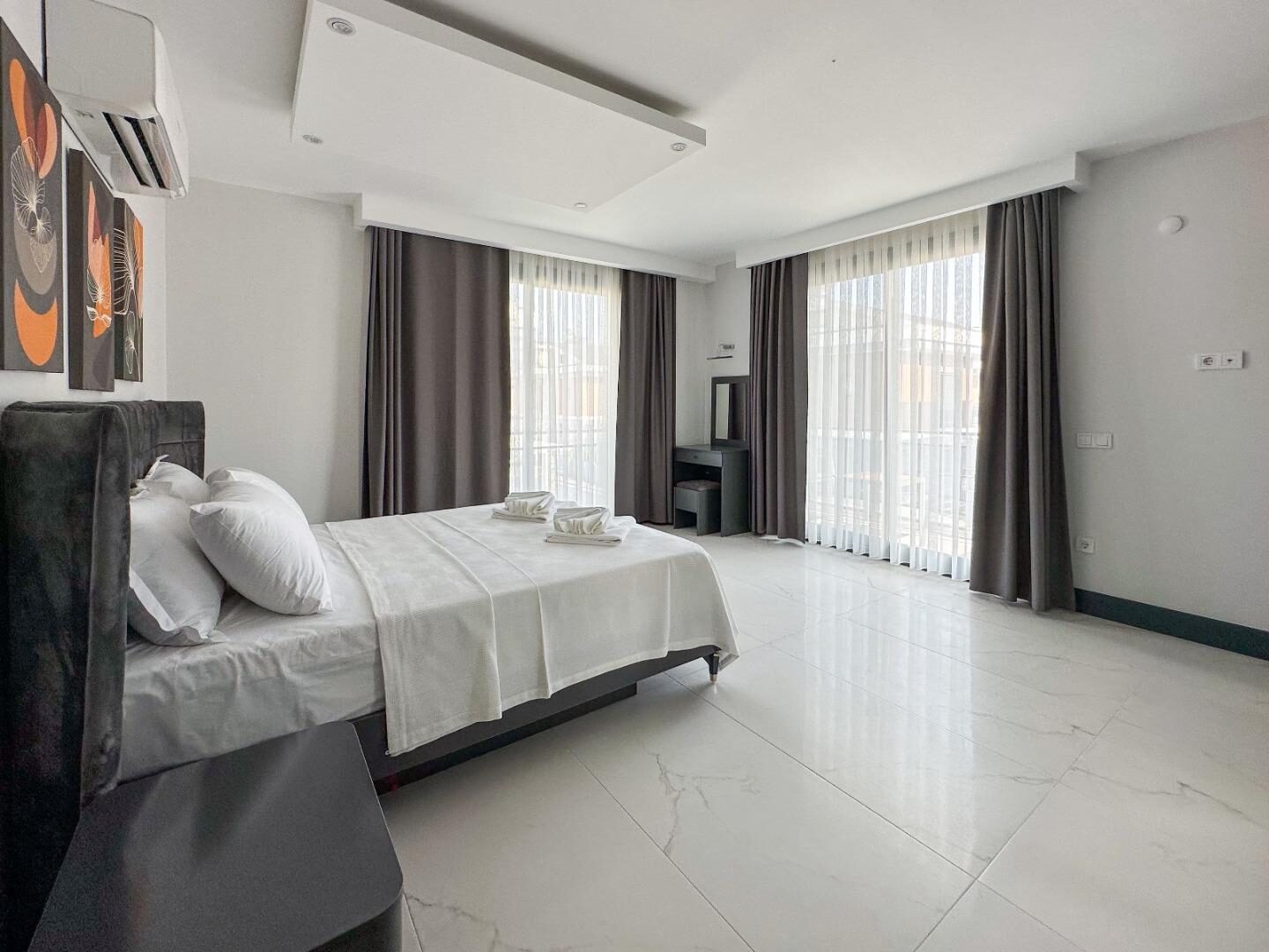 Villa Galaksi Mars 1 — 33