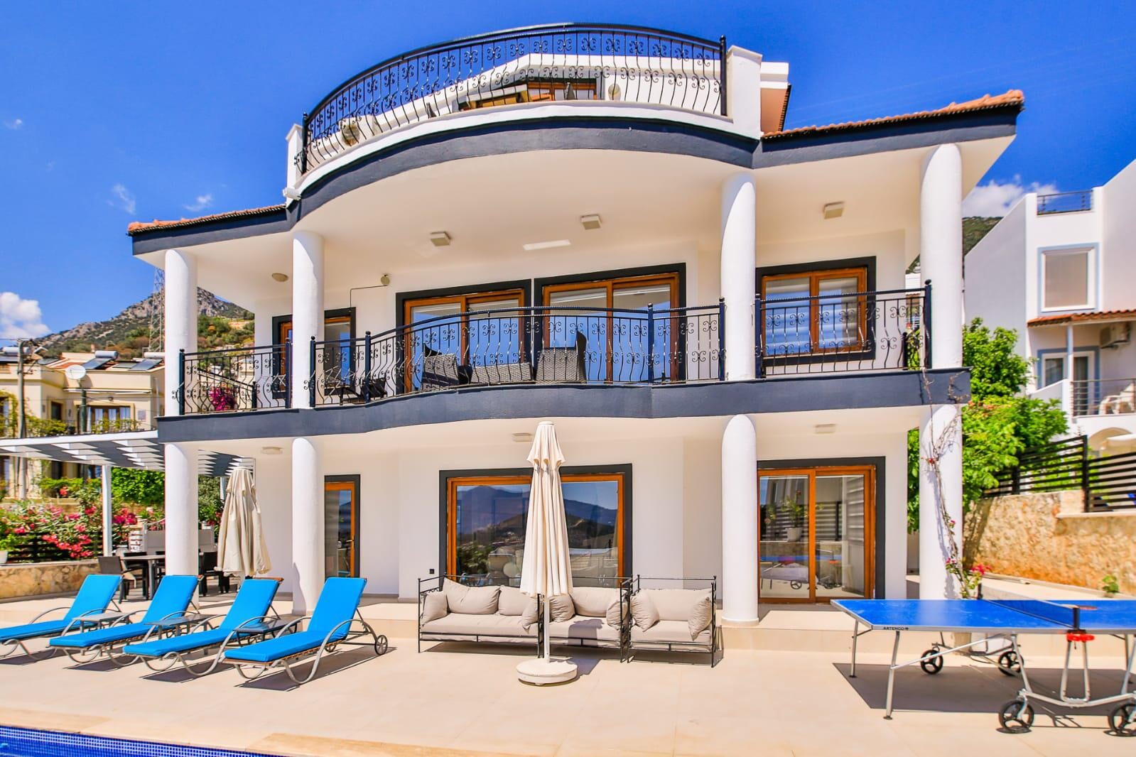 Villa Alternatif — 2