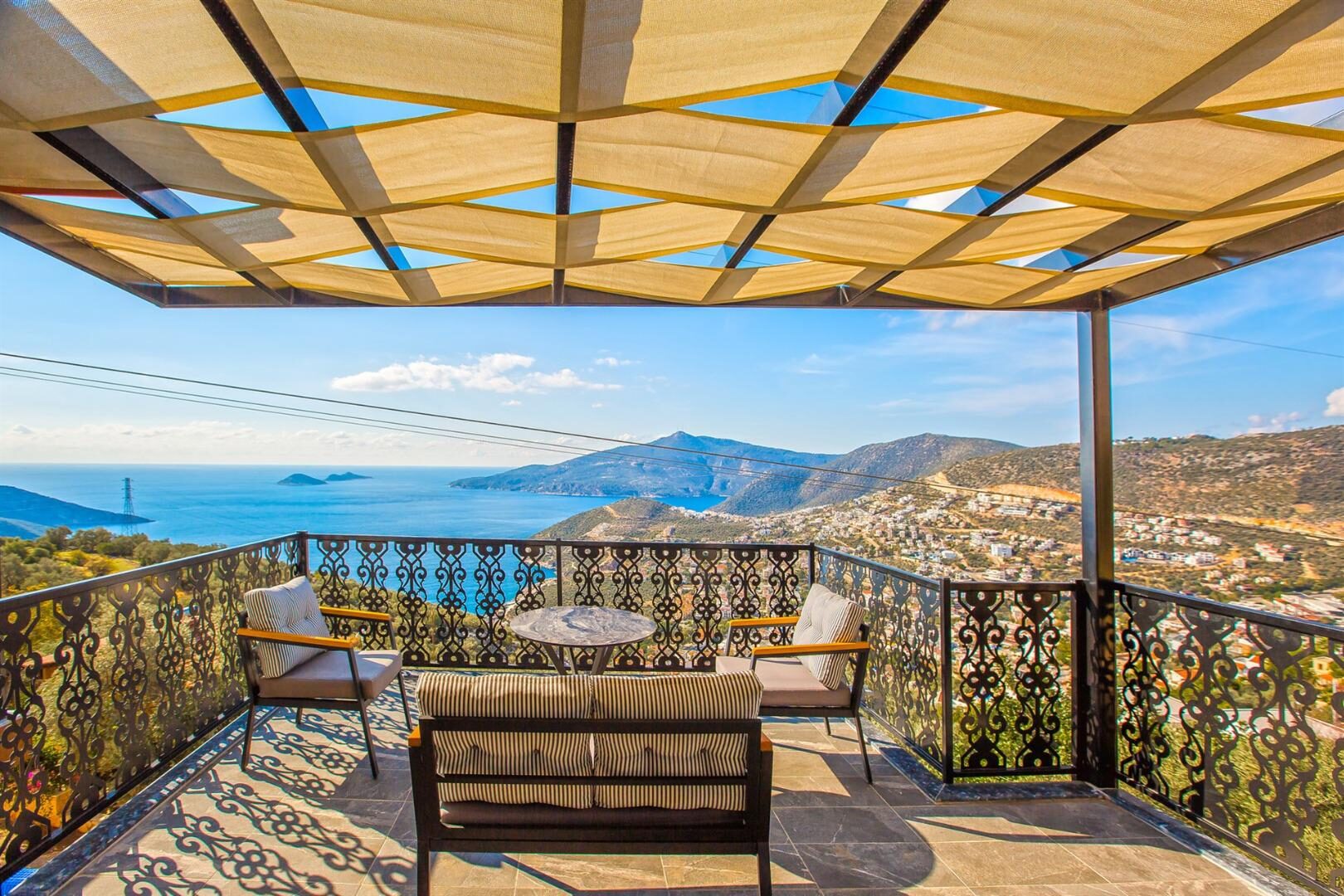 Villa Blue Vista — 12