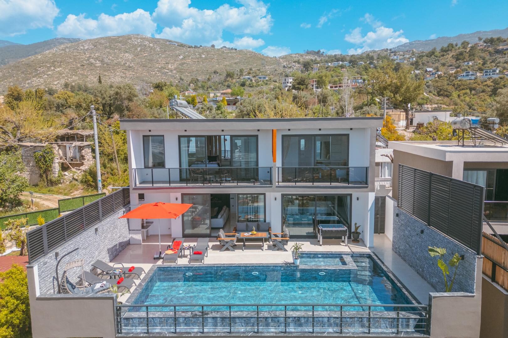 Villa Xanadu — 16