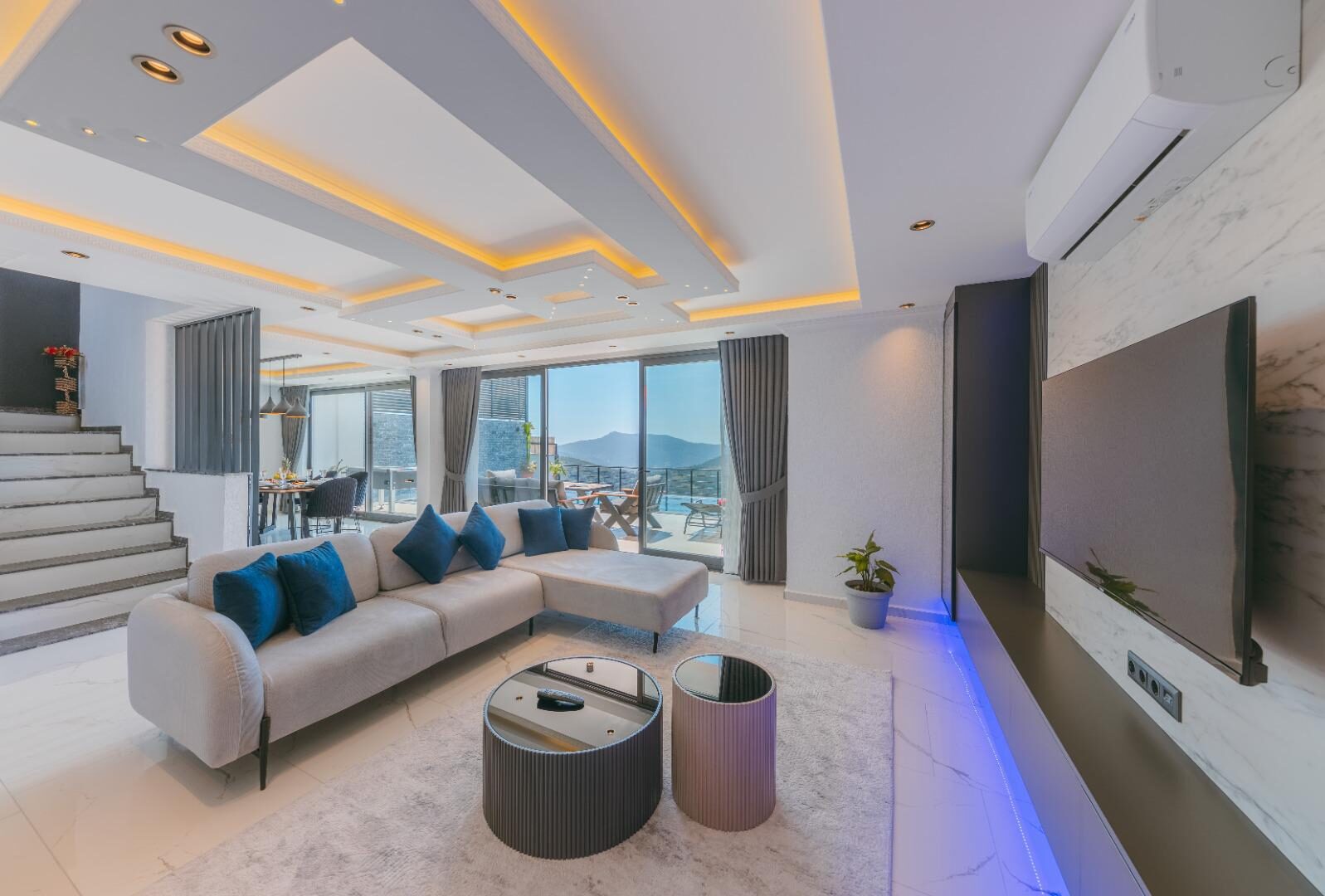 Villa Xanadu — 46