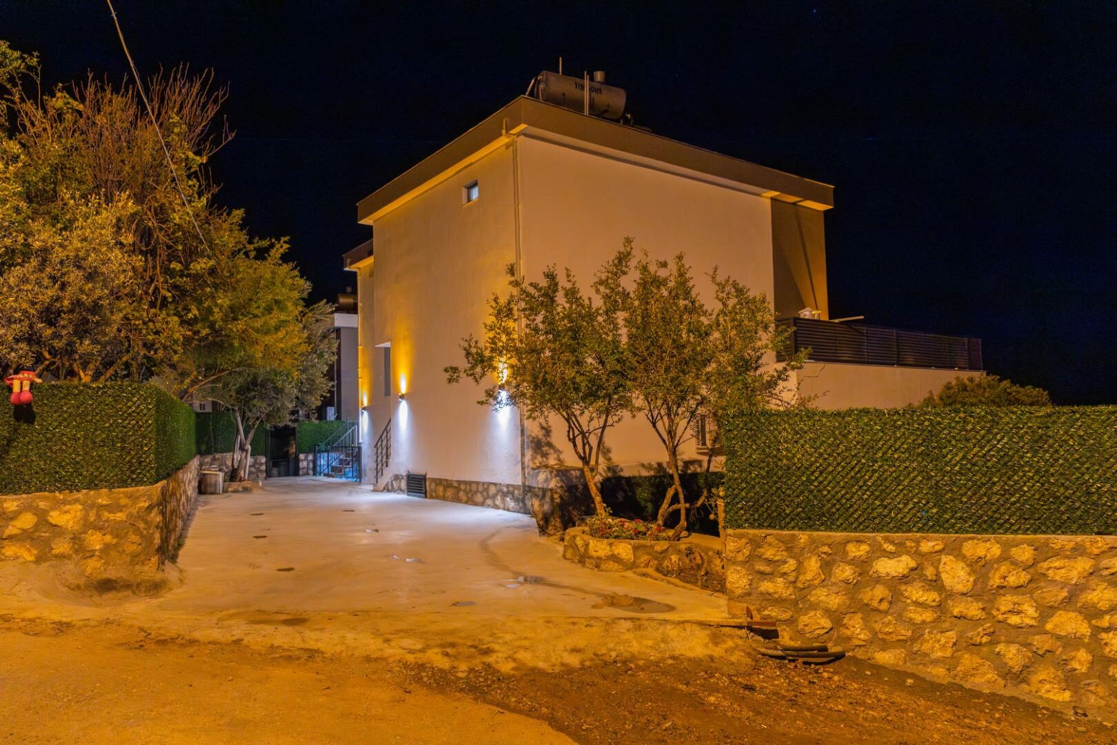 Villa Xanadu — 84