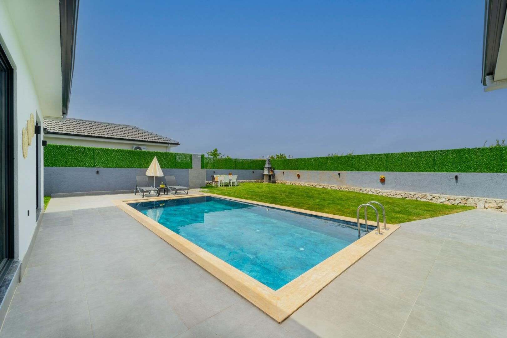 Villa Libertas 1 — 4