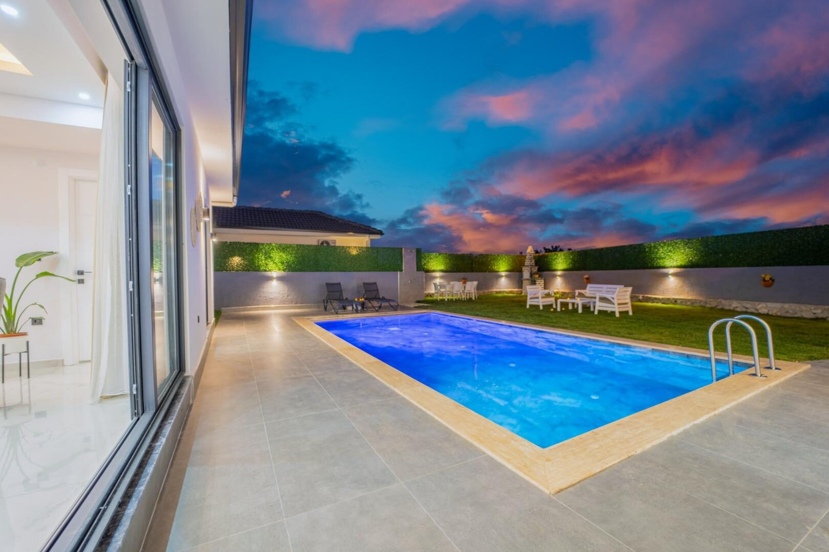 Villa Libertas 1 — 11