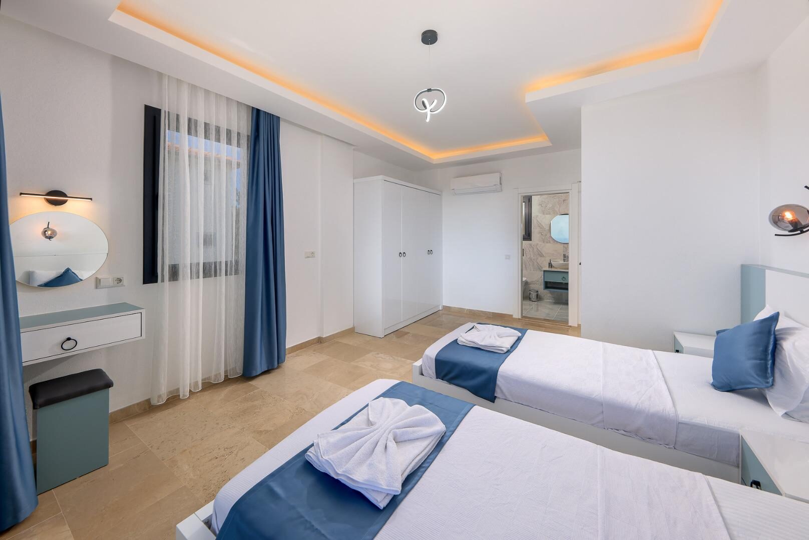 Villa Albedo Blue — 51