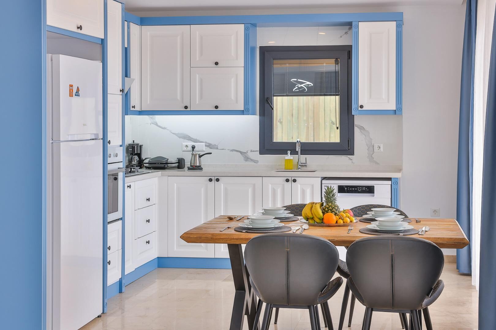 Villa Albedo Blue — 62