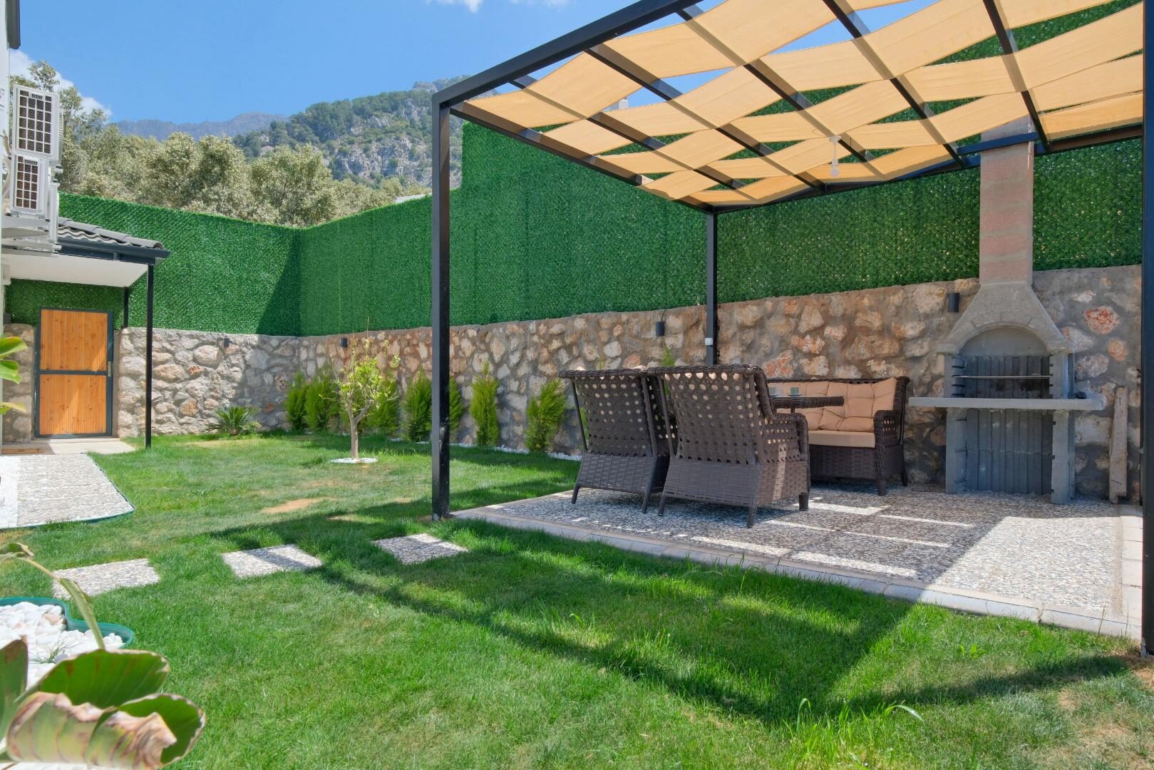 Villa Montana Kirme Duo — 10