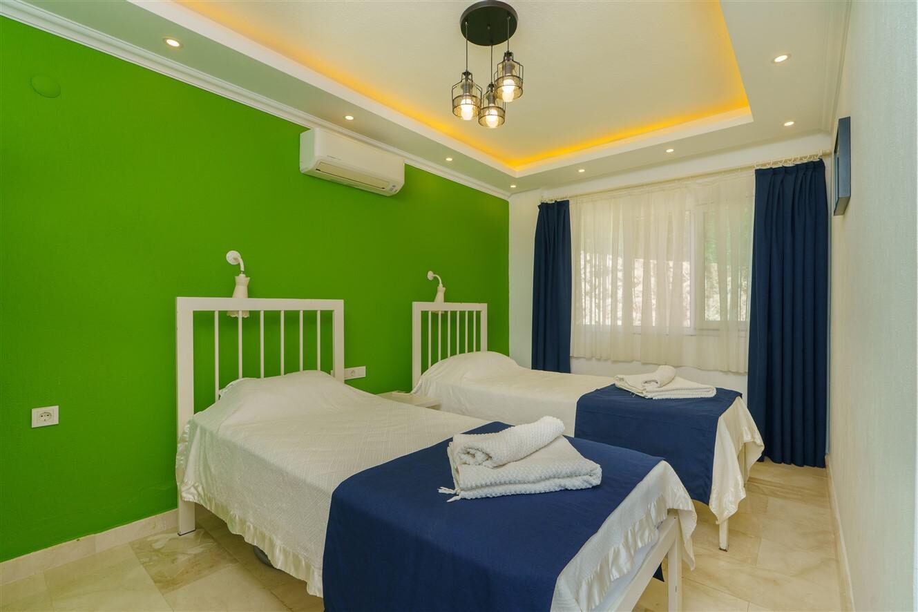 Villa Sydney — 60