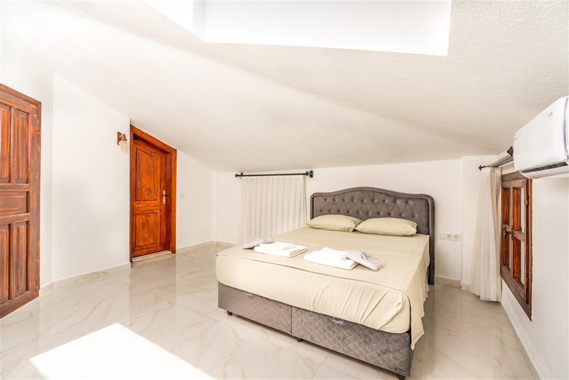Villa Şah Bezirgan — 31