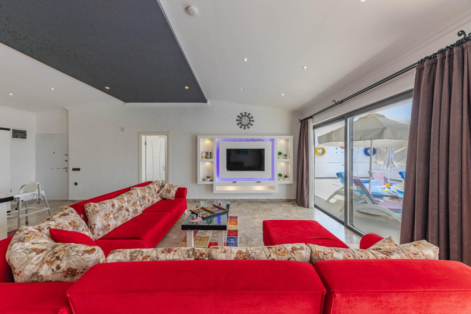 Villa Elsara — 33