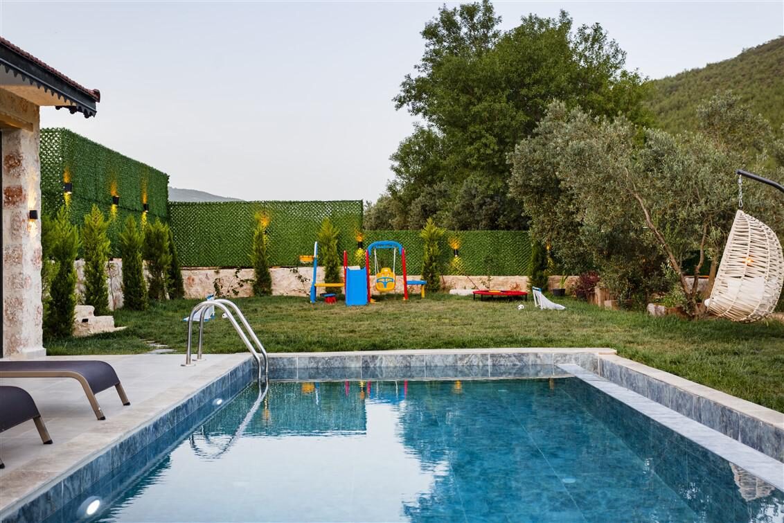 Villa Menesa — 21