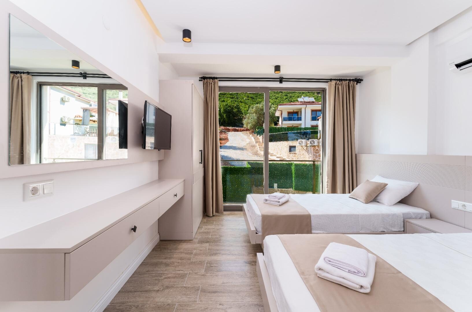 Villa Brown — 40