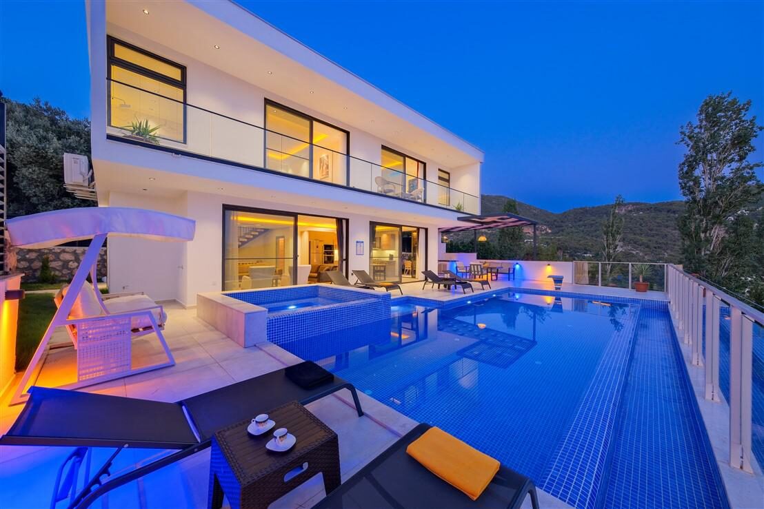 Villa Dolce Deluxe — 3