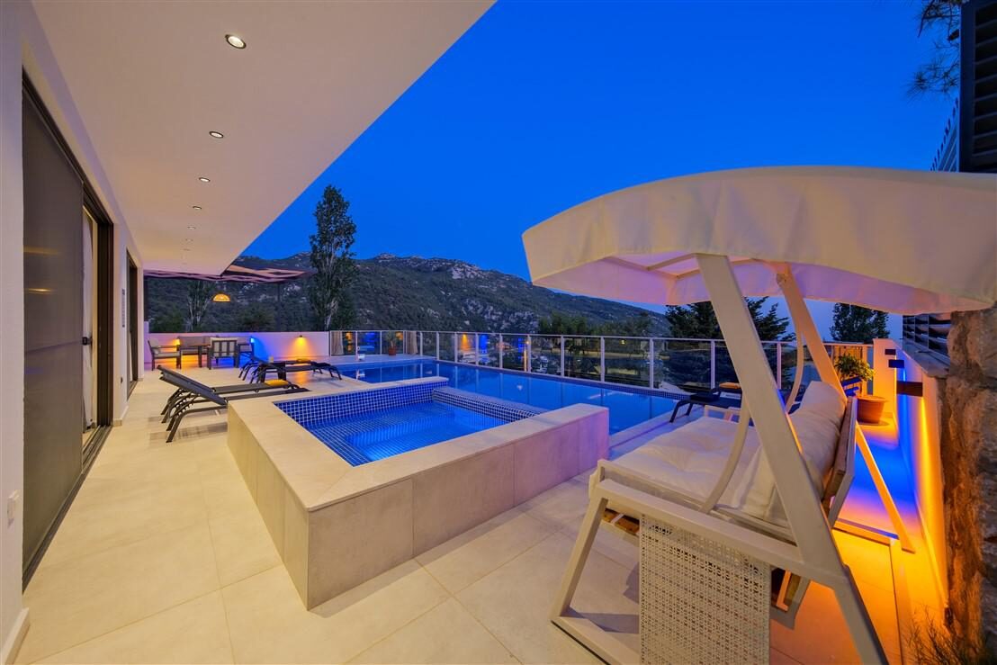 Villa Dolce Deluxe — 11