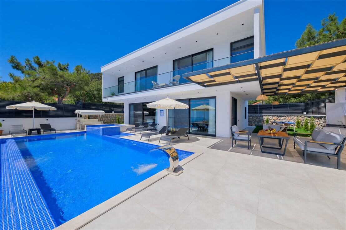 Villa Dolce Deluxe — 13