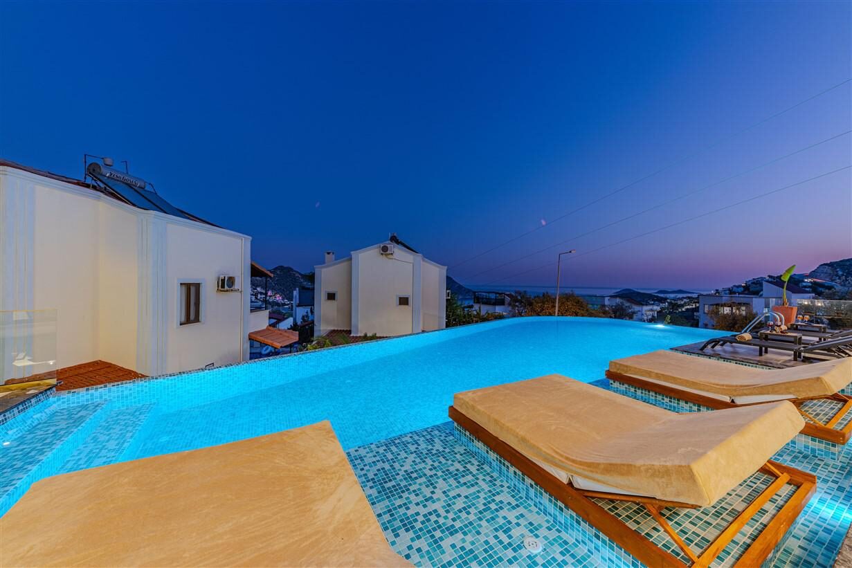 Villa Emporium — 4