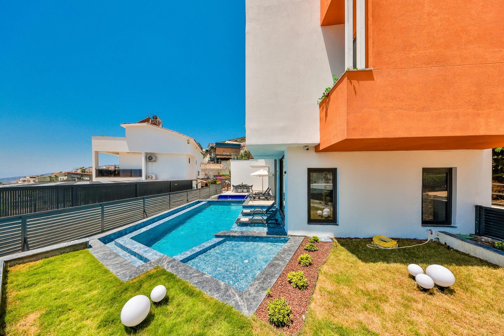 Villa Barlas — 12