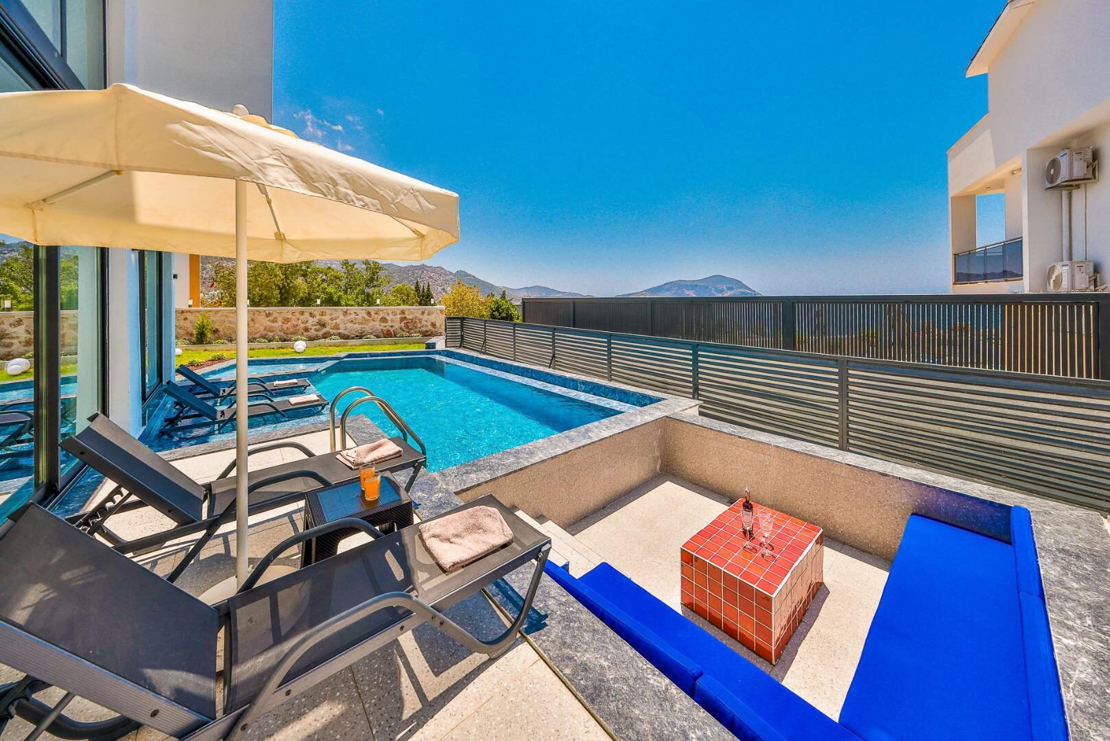 Villa Barlas — 16
