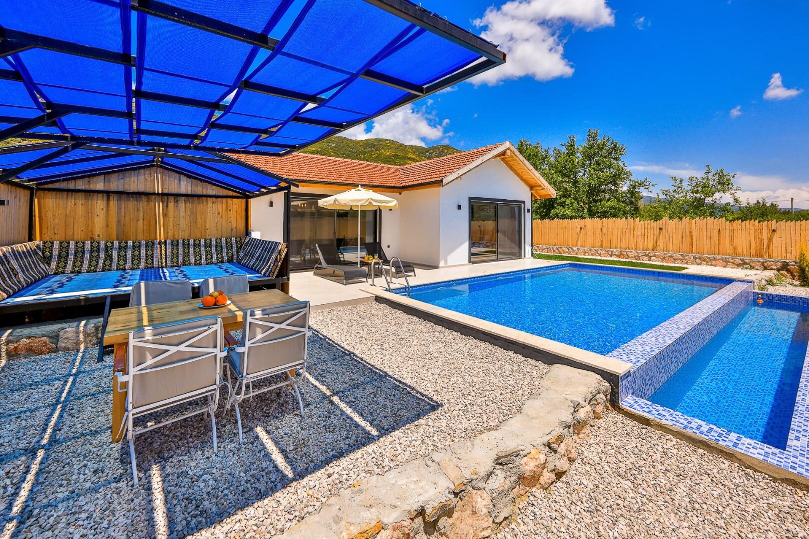 Villa Erisa — 19