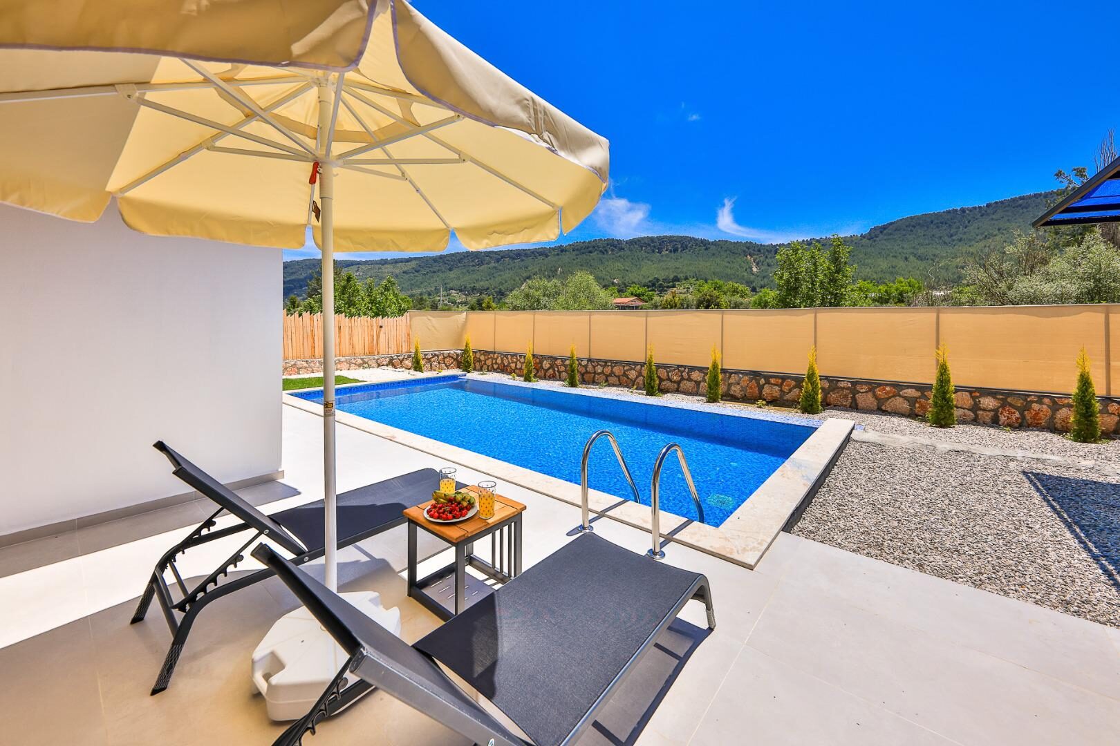 Villa Erisa — 25
