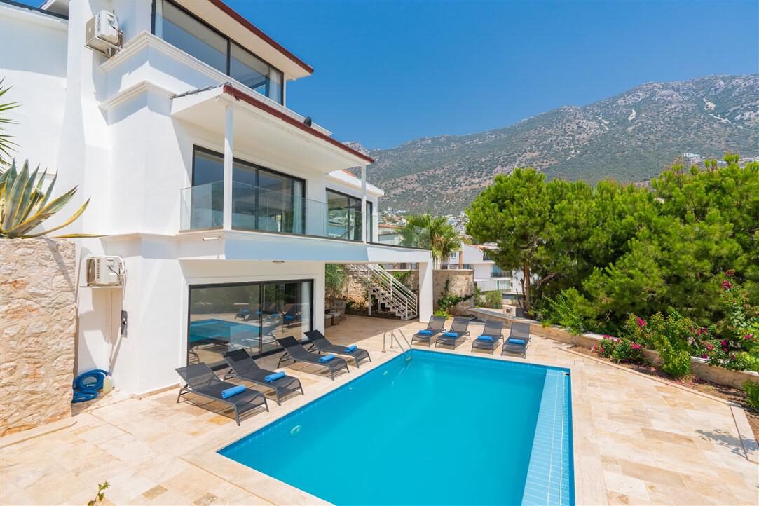 Villa City — 2