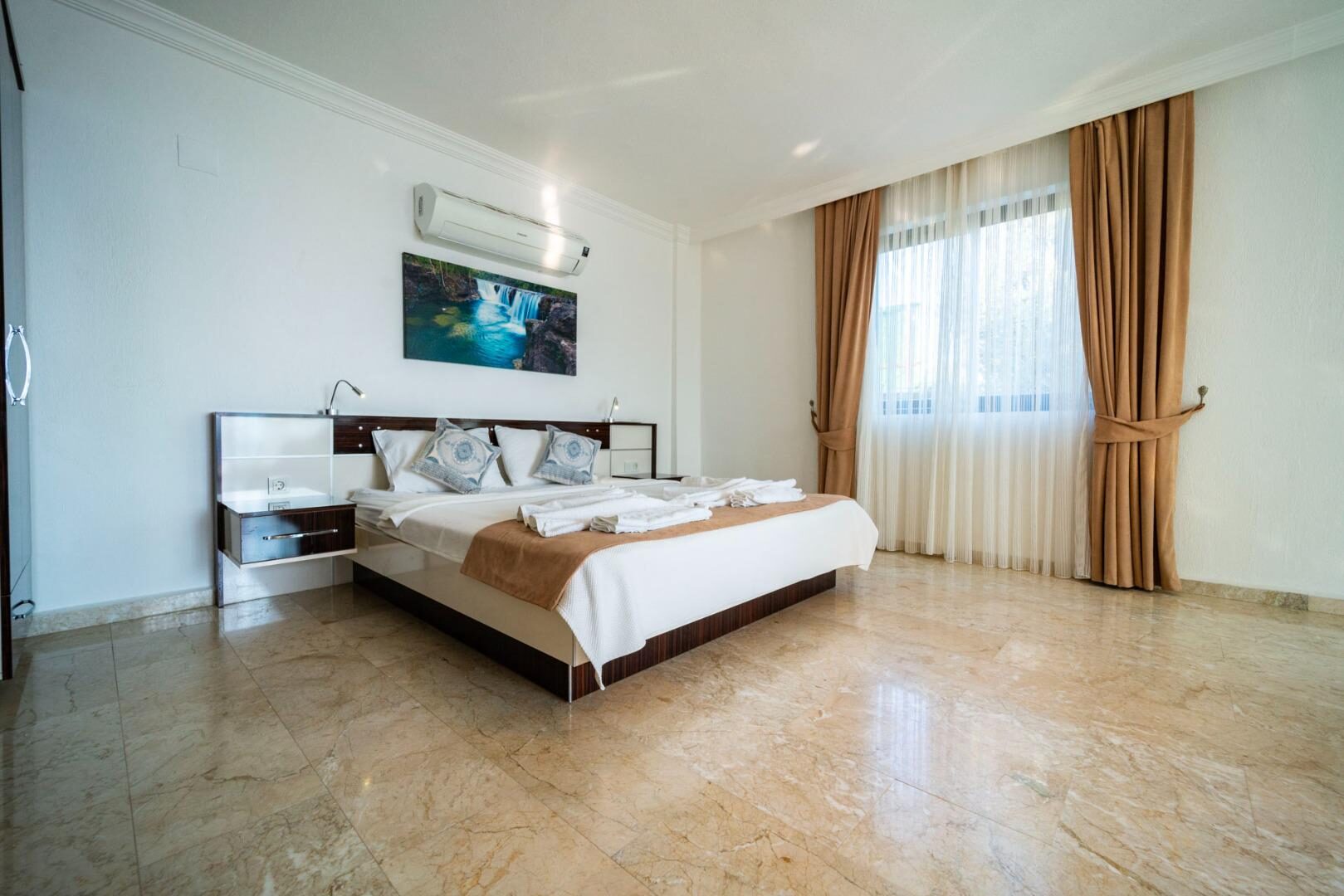 Villa Titanic — 93