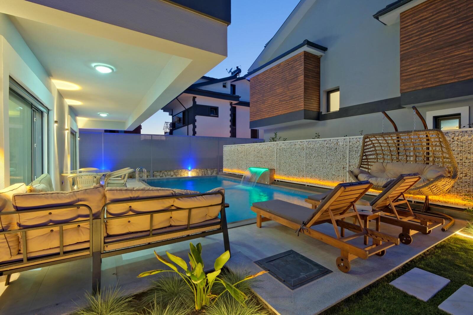 Villa White 2 — 3
