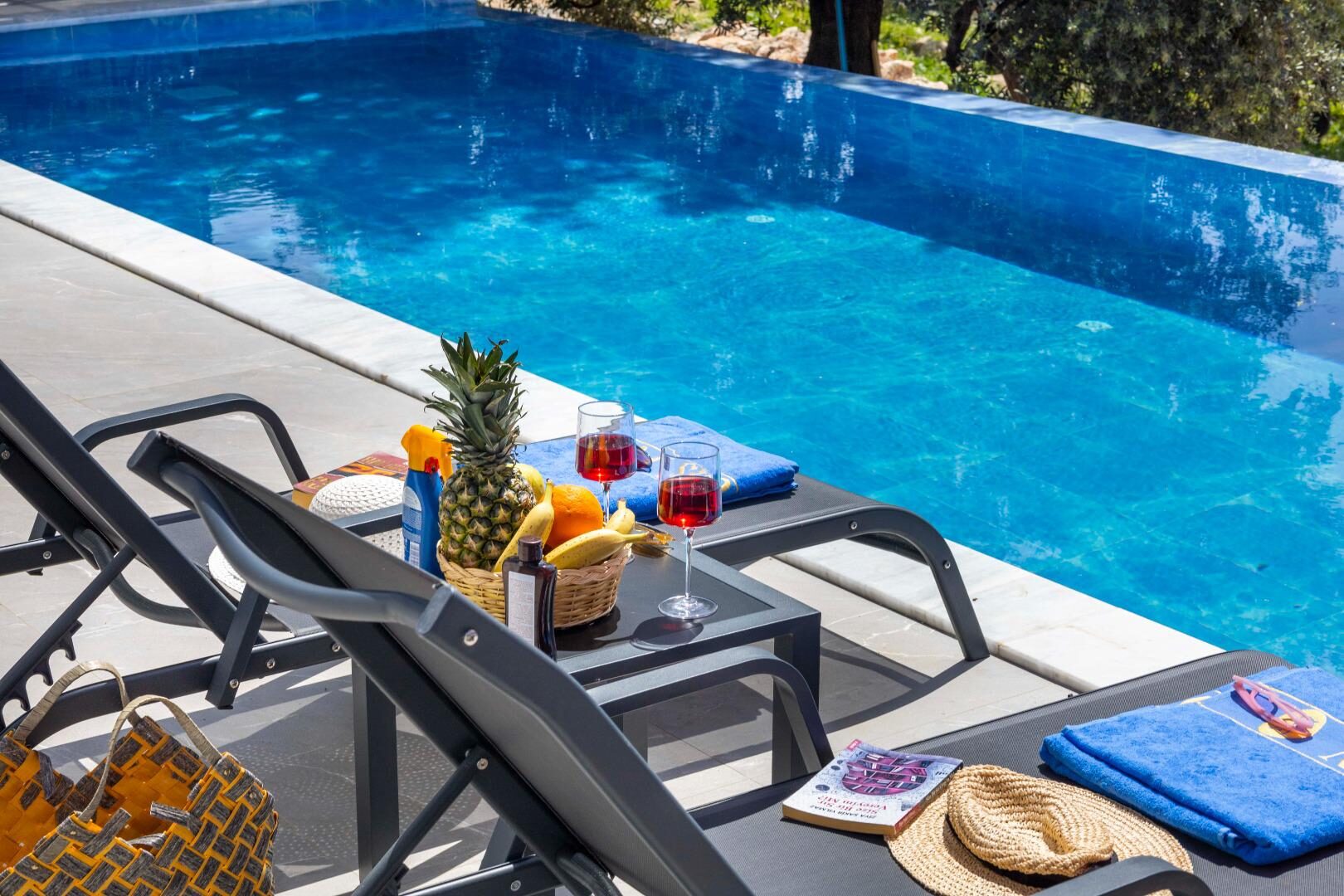 Villa Elyase — 14