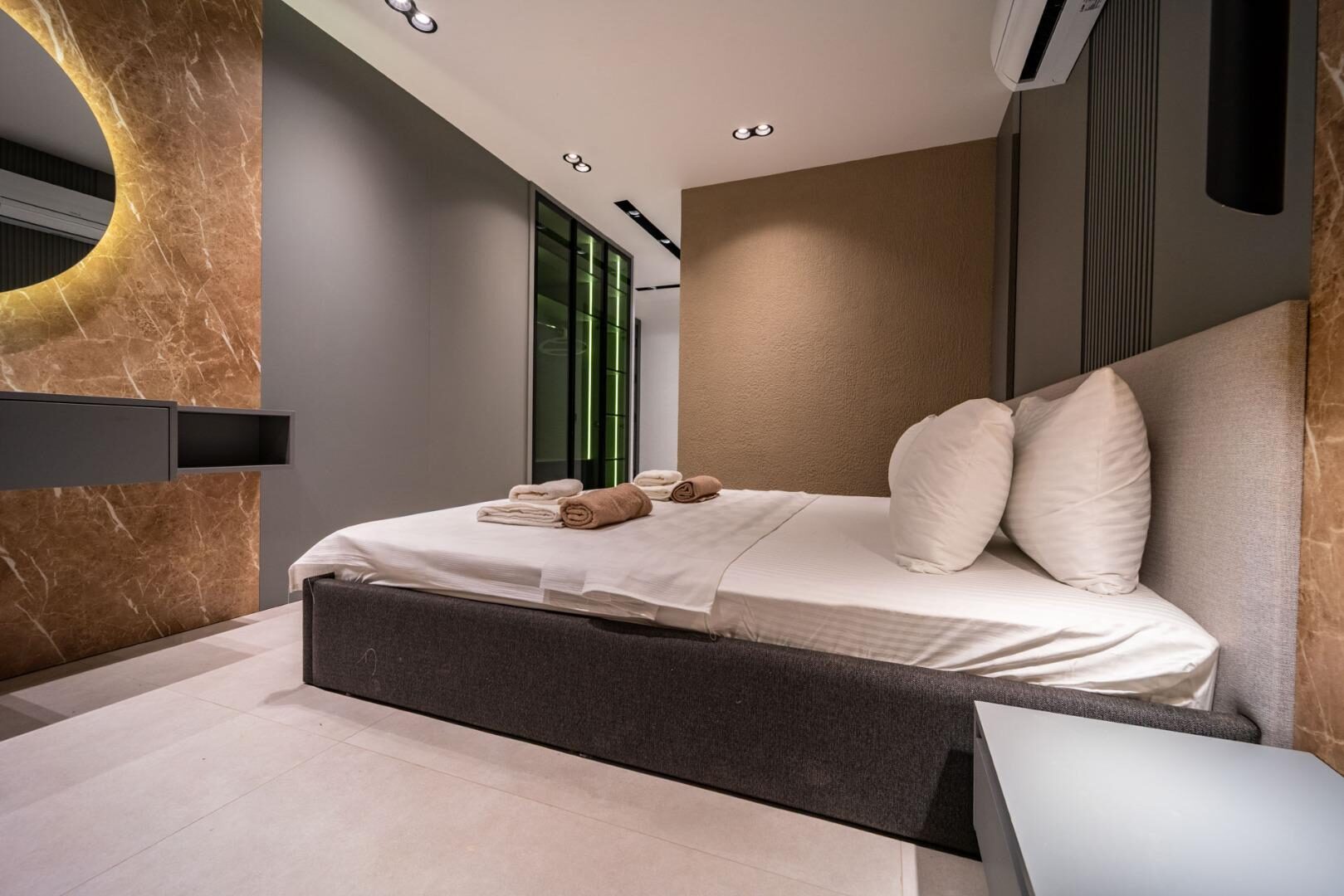 Villa Aura D — 70