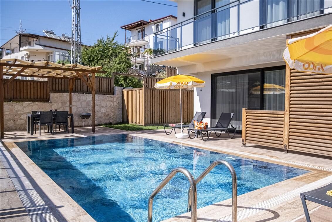 Villa Savaya 1 — 2