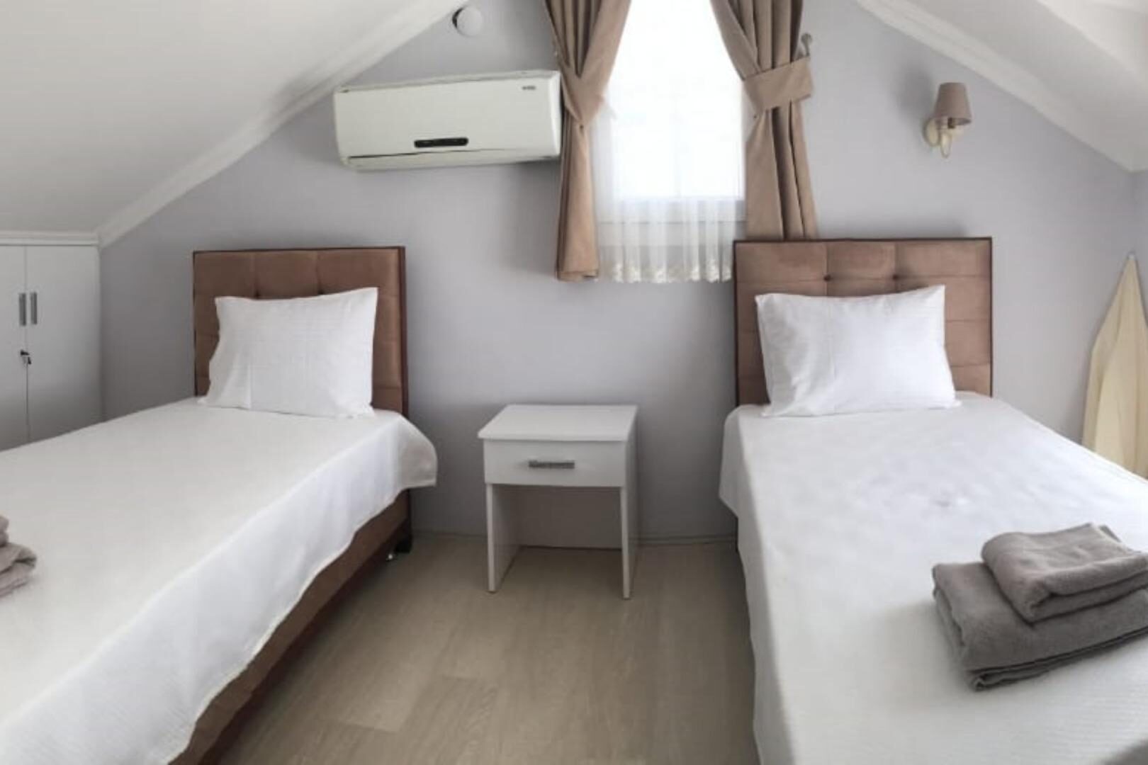 Villa Urartu — 21