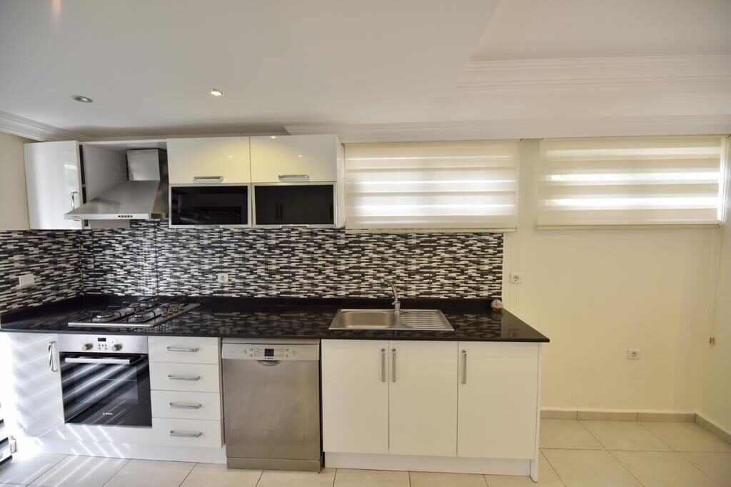 Villa Tan 1 — 2