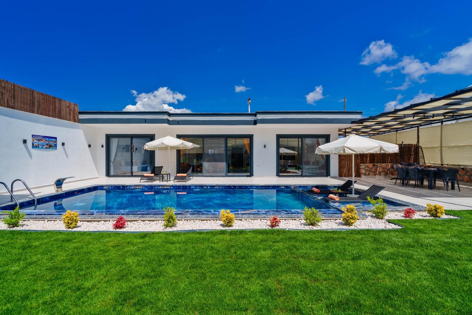 Villa Özmen — 12