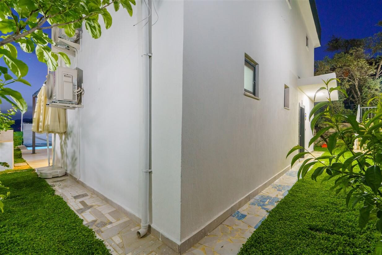 Villa Rojin — 73