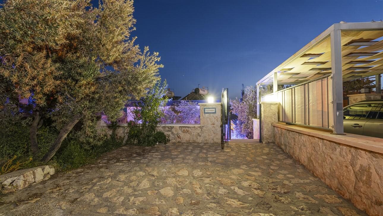Villa Hulaki — 100